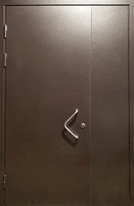 Дверь с боковой вставкой и ручкой-скобой — 001