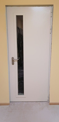 Одностворчатая дверь со стеклом (ул. Ибрагимова)