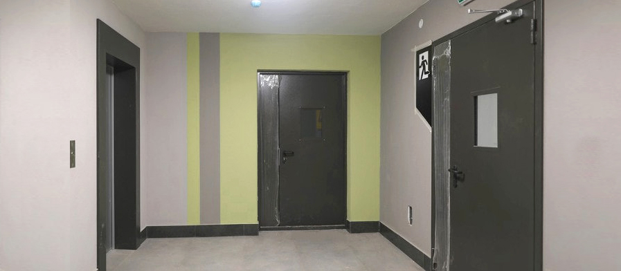 Двери в лифтовый холл